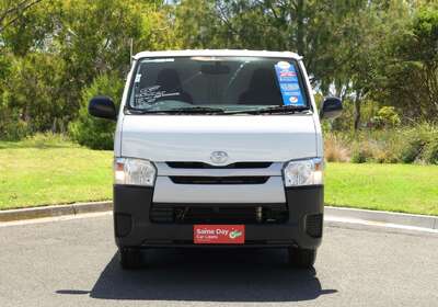 2015 Toyota Hiace 
