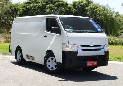2015 Toyota Hiace 