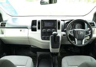 2019 Toyota Hiace Commuter