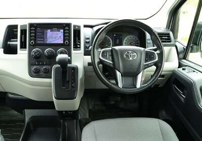 2019 Toyota Hiace Commuter
