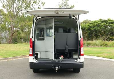 2019 Toyota Hiace Commuter