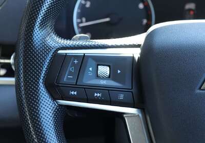 2024 Mitsubishi Outlander ES