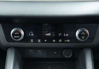 2023 Mitsubishi Outlander LS