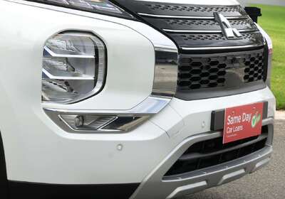 2023 Mitsubishi Outlander LS