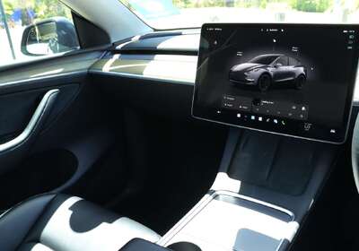 2023 Tesla Model Y Performance