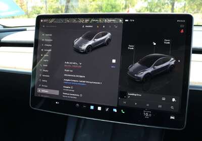 2023 Tesla Model Y Performance