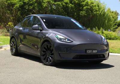 2023 Tesla Model Y Performance