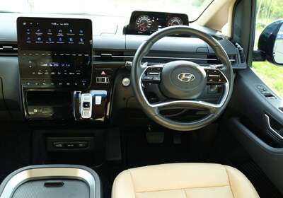 2021 Hyundai STARIA Highlander