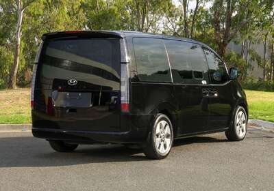 2021 Hyundai STARIA Highlander