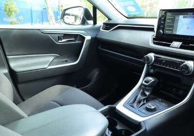 2020 Toyota RAV4 GXL