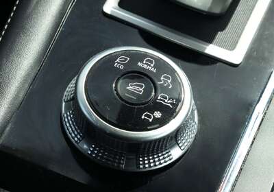 2023 Mitsubishi Outlander ES