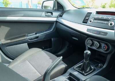 2010 Mitsubishi Lancer Activ