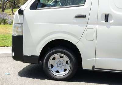 2013 Toyota Hiace REFRIGERATED -5C