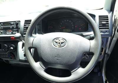 2013 Toyota Hiace REFRIGERATED -5C