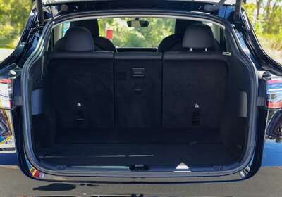 2022 Tesla Model Y Rear-Wheel Drive