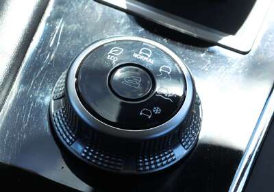 2024 Mitsubishi Outlander ES