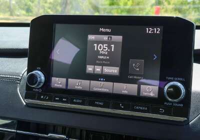 2024 Mitsubishi Outlander ES