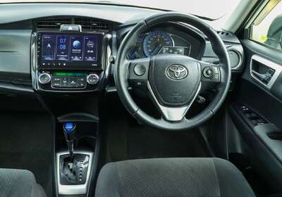 2014 Toyota Corolla Axio Hybrid NKE165 1.5L FWD