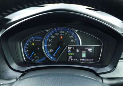 2014 Toyota Corolla Axio Hybrid NKE165 1.5L FWD