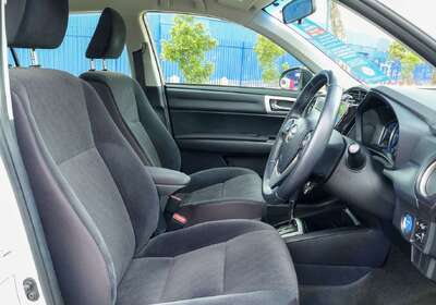 2014 Toyota Corolla Axio Hybrid NKE165 1.5L FWD